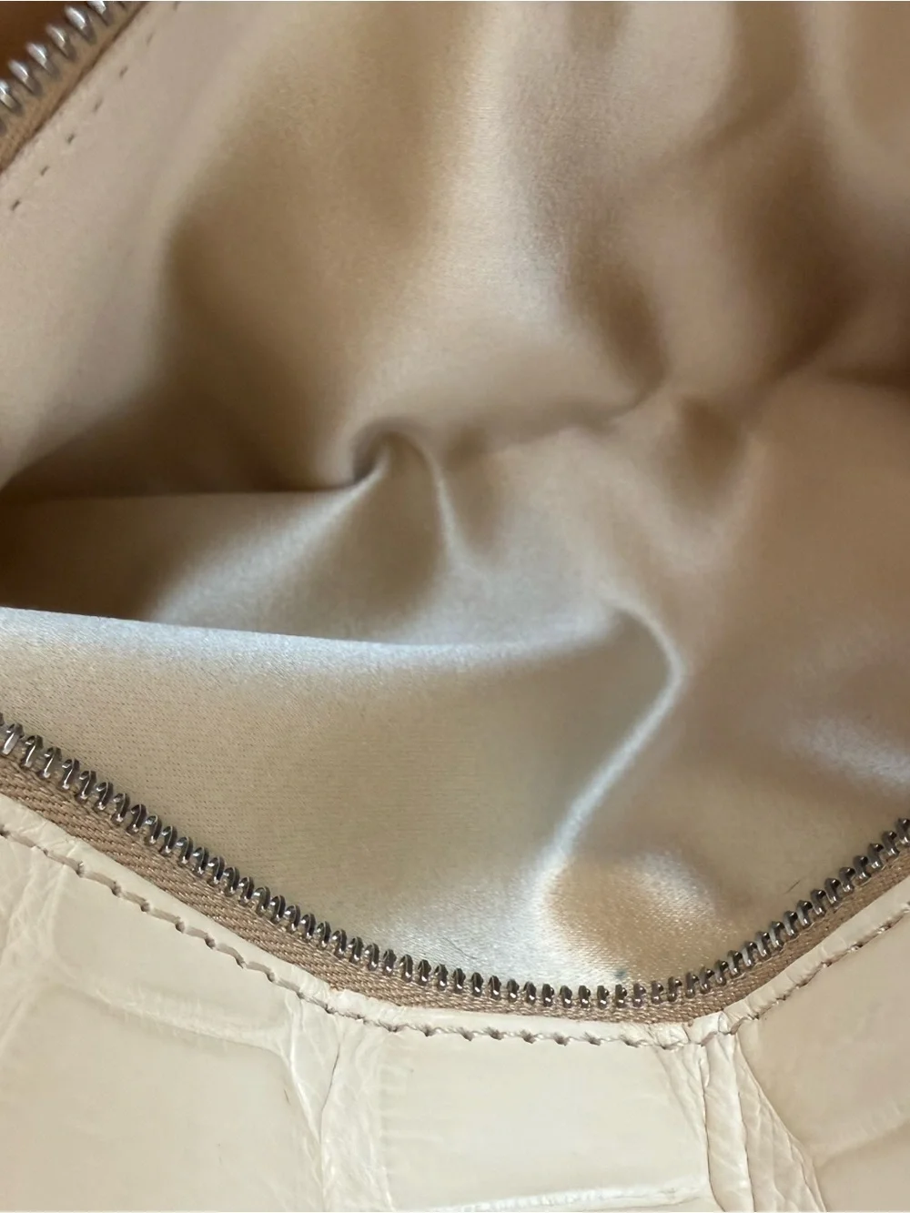 Fendi Baguette Mother-of-Pearl Vintage Glitter Shoulder Bag - Picture 10 of 15